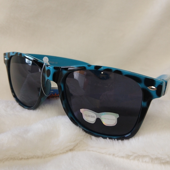 Retro UV 400 Animal Print Sunglasses Blue - Picture 2 of 7